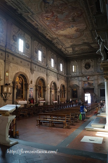 フィレンツェのオンニッサンティ教会